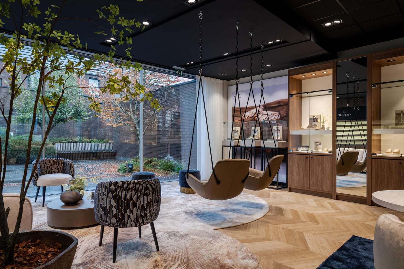 Trier A 1000 High | Timeless | Wandvitrine