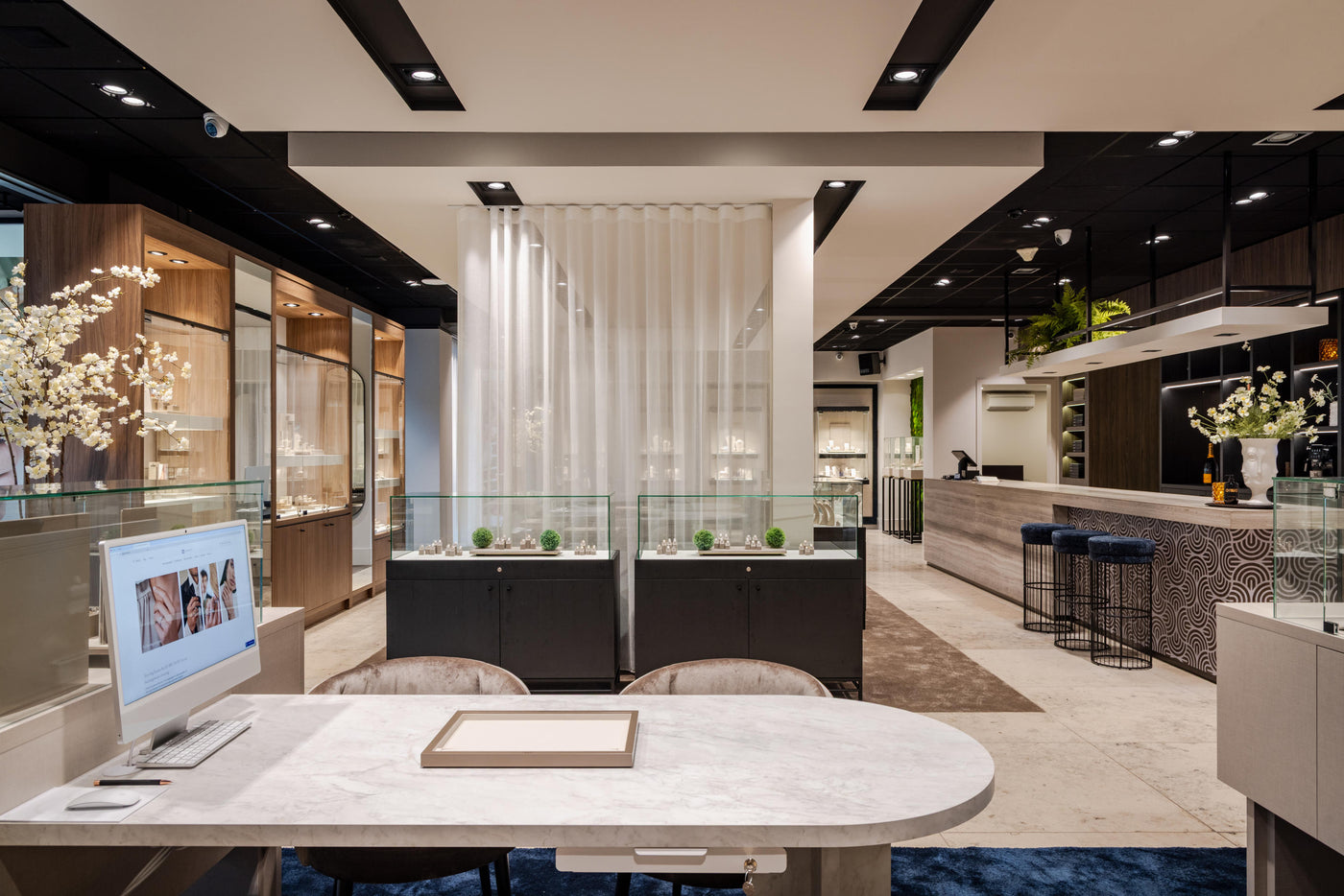 Trier A 1000 High | Timeless | Wandvitrine