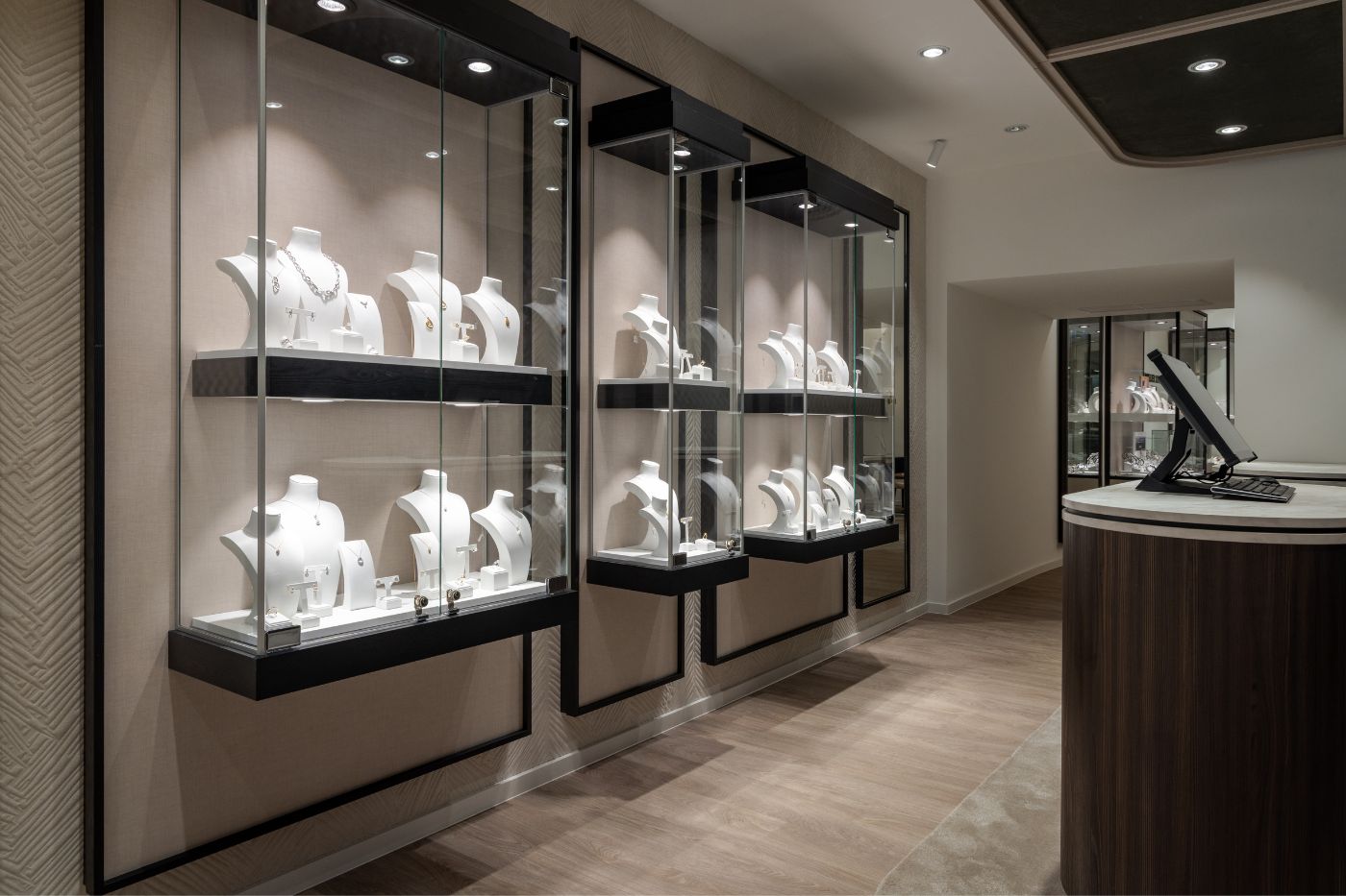 Florence 600 | Urban Chic | Zwevende wandvitrine