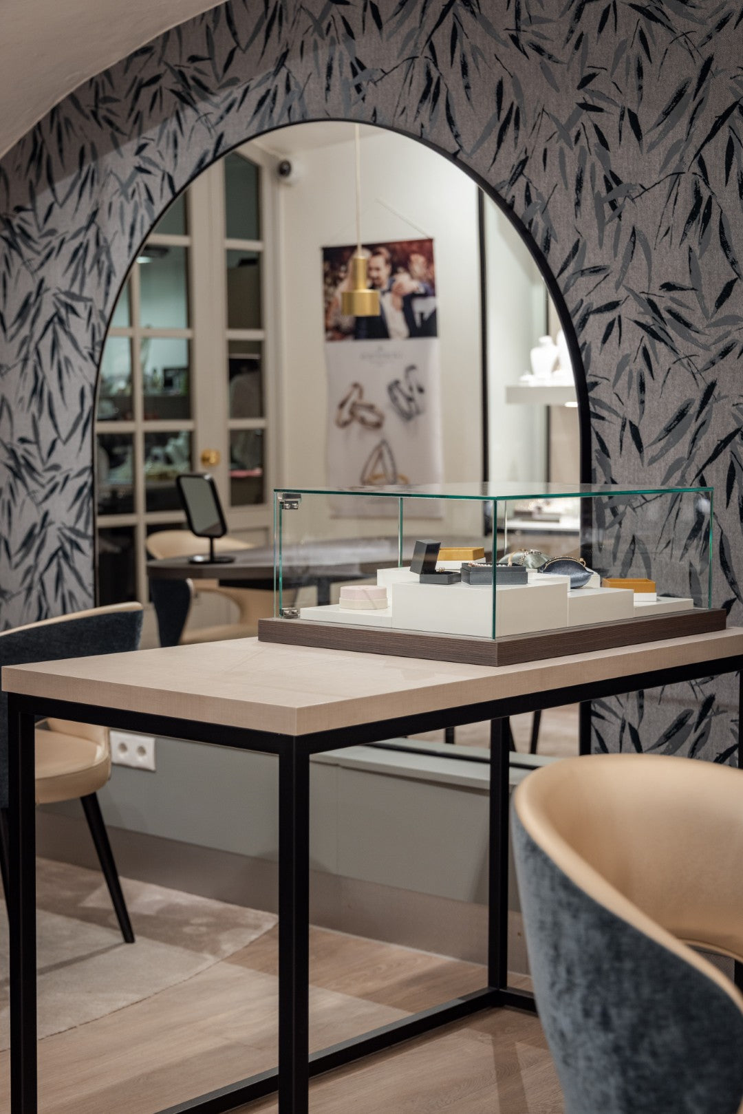 Gotenburg 1250 | Scandinavian | Muebles de exhibición de escaparate