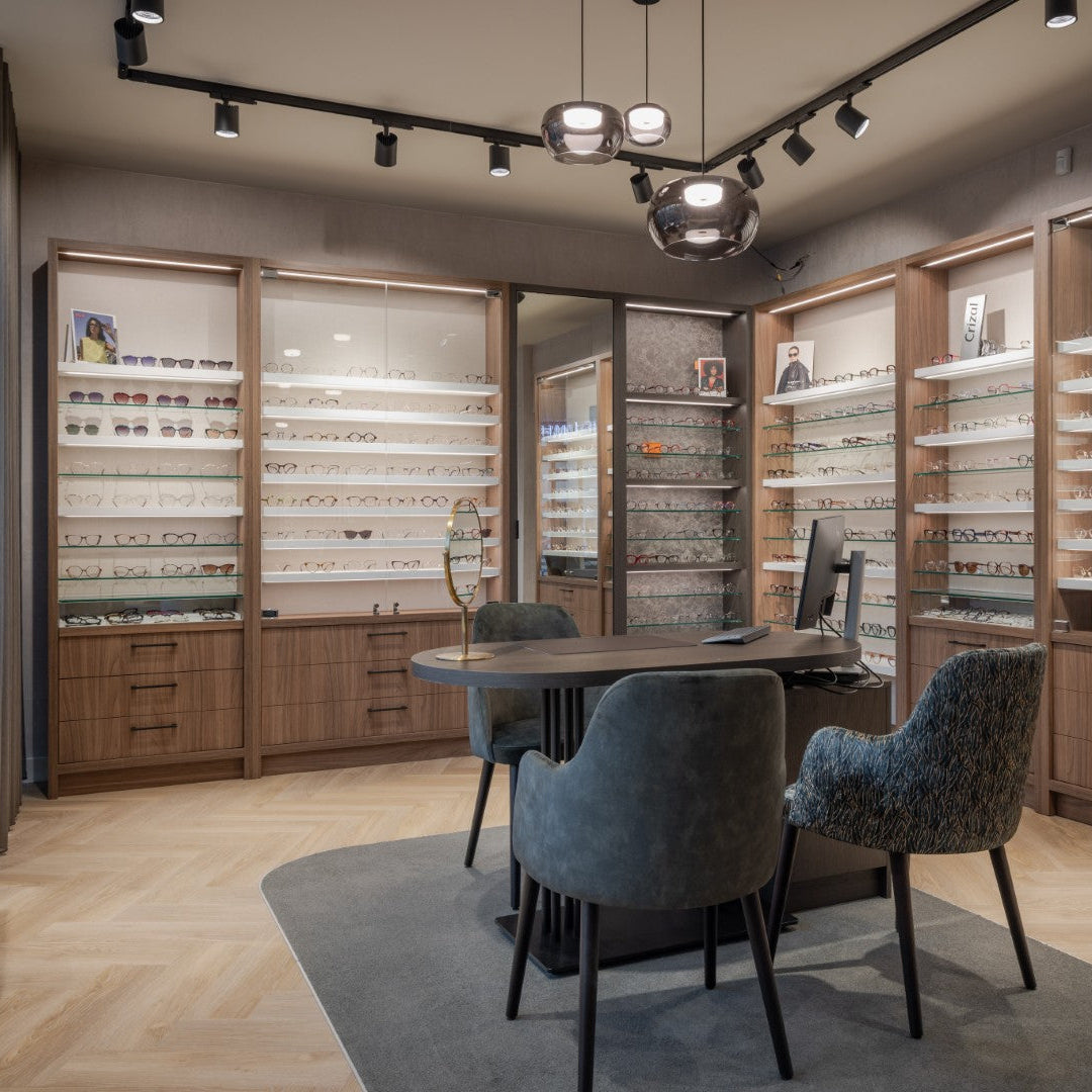 Kirstenbosch A 1200 | Elegance | Brilpresentatie met glasschappen & vitrine
