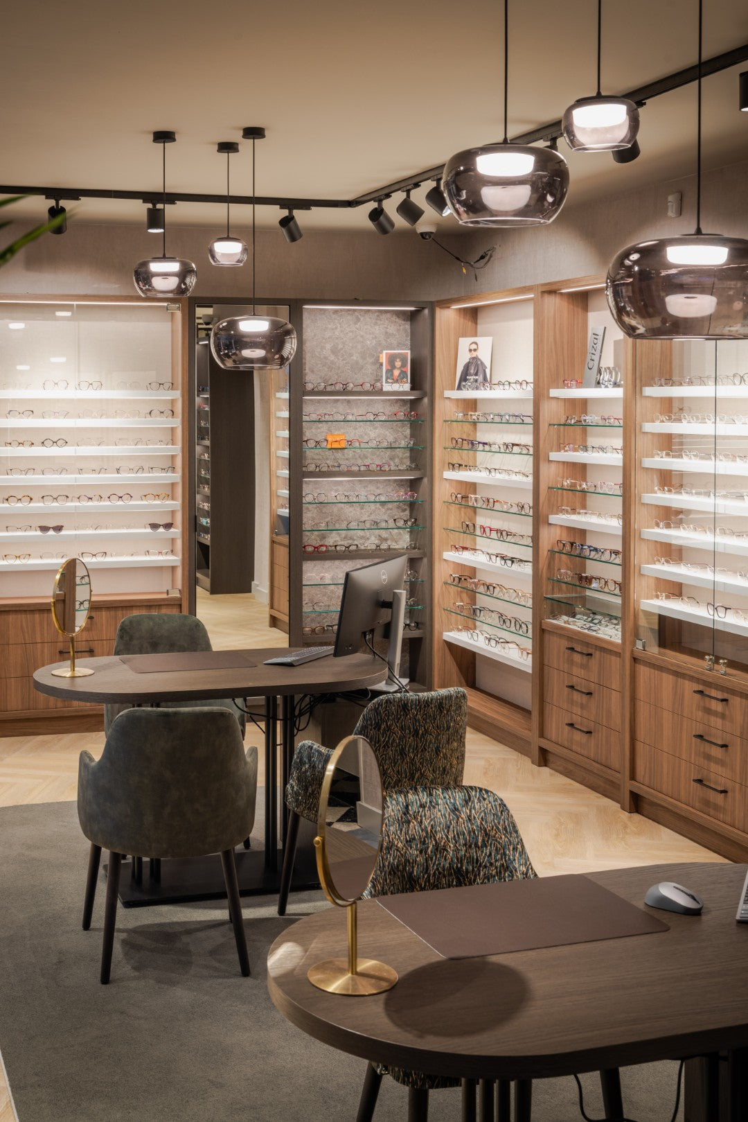 Kirstenbosch B 1200| Elegance | Pensile illuminato per presentazione occhiali